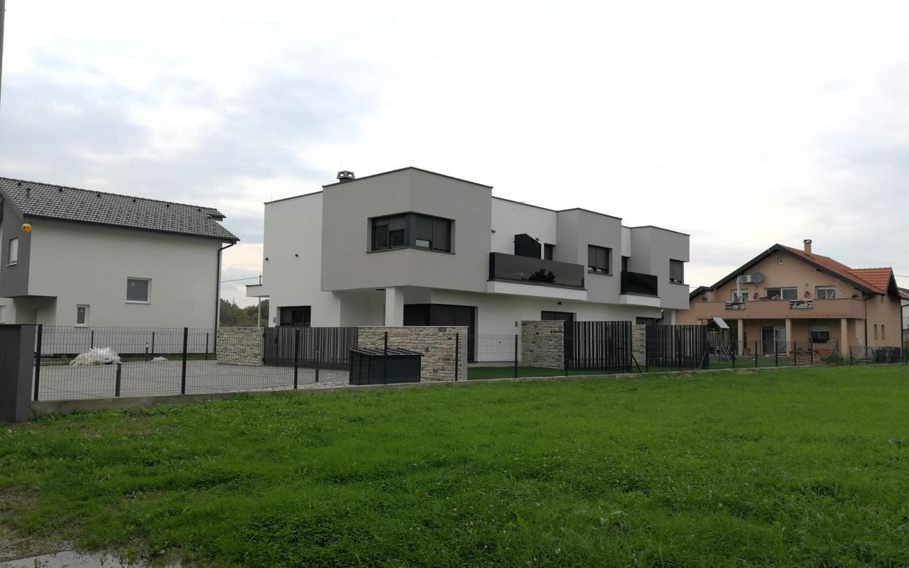 Projekt 1 — slika 1