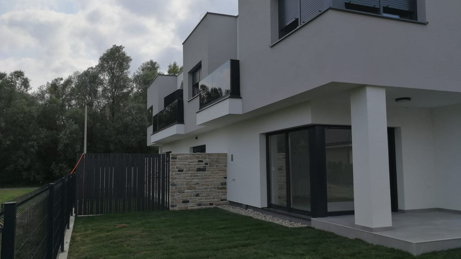 Projekt 1 — slika 2